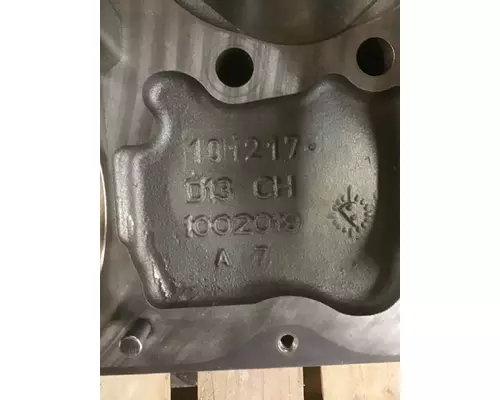 VOLVO D13 CYLINDER HEAD