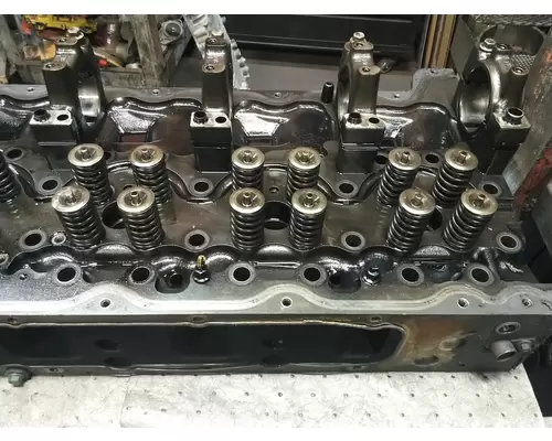 VOLVO D13 CYLINDER HEAD