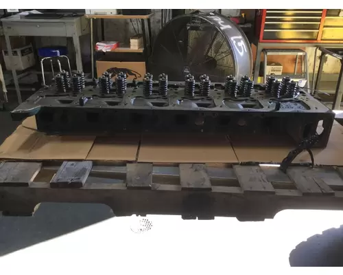 VOLVO D13 CYLINDER HEAD