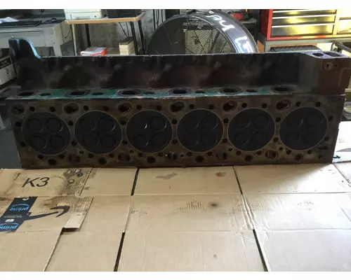 VOLVO D13 CYLINDER HEAD