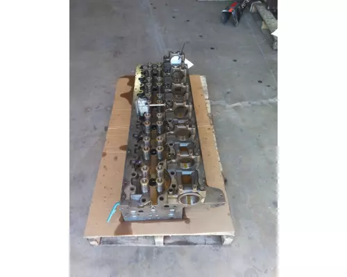 VOLVO D13 CYLINDER HEAD