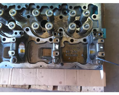 VOLVO D13 CYLINDER HEAD