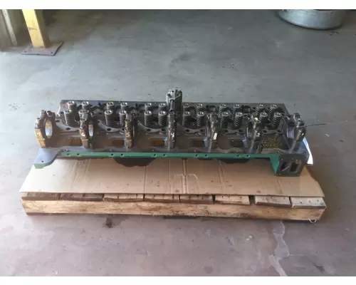 VOLVO D13 CYLINDER HEAD