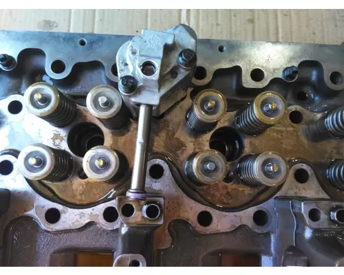 VOLVO D13 CYLINDER HEAD