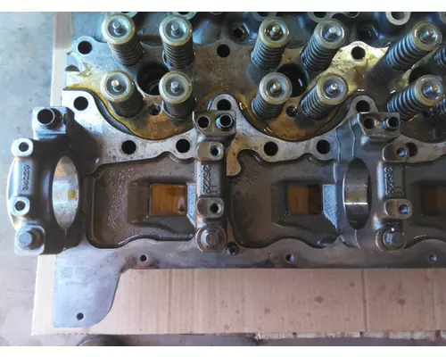 VOLVO D13 CYLINDER HEAD