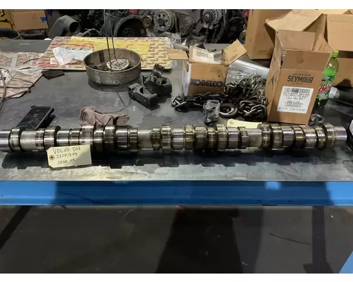 VOLVO D13 Camshaft