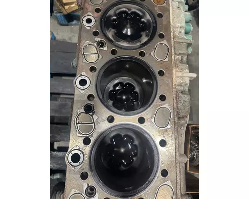 VOLVO D13 Cylinder Block