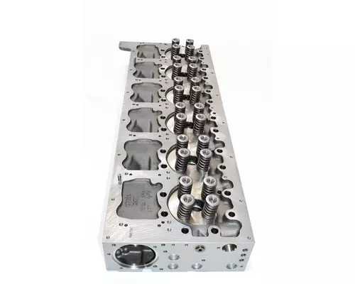 VOLVO D13 Cylinder Head