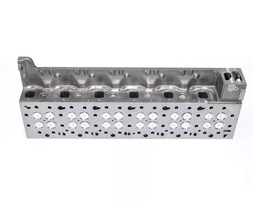 VOLVO D13 Cylinder Head