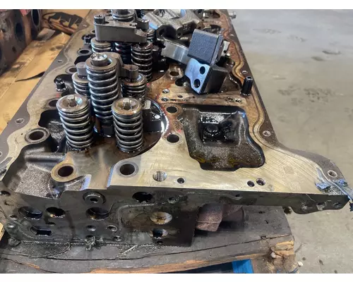 VOLVO D13 Cylinder Head