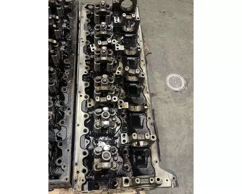 VOLVO D13 Cylinder Head