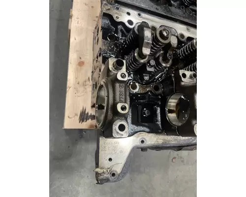 VOLVO D13 Cylinder Head