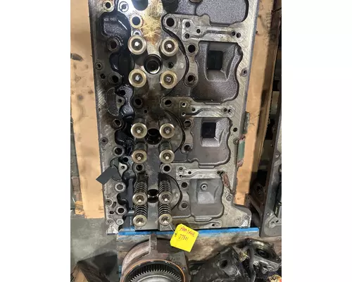 VOLVO D13 Cylinder Head