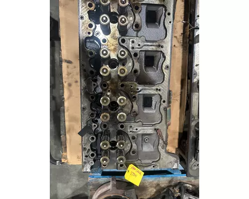 VOLVO D13 Cylinder Head