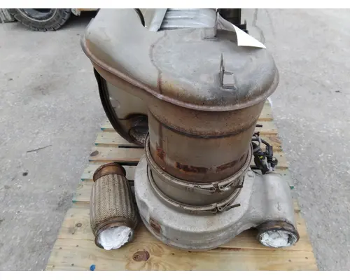 VOLVO D13 DPF ASSEMBLY (DIESEL PARTICULATE FILTER)
