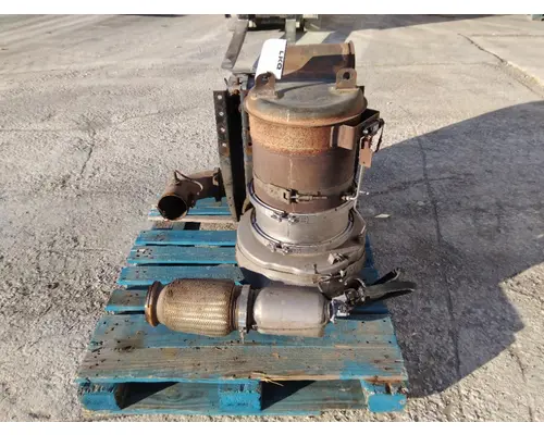 VOLVO D13 DPF ASSEMBLY (DIESEL PARTICULATE FILTER)