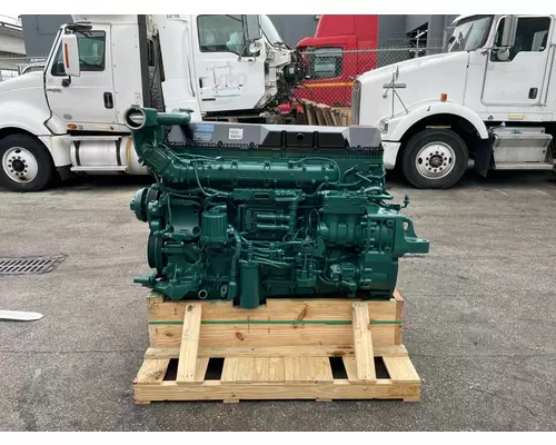 VOLVO D13 Engine Assembly