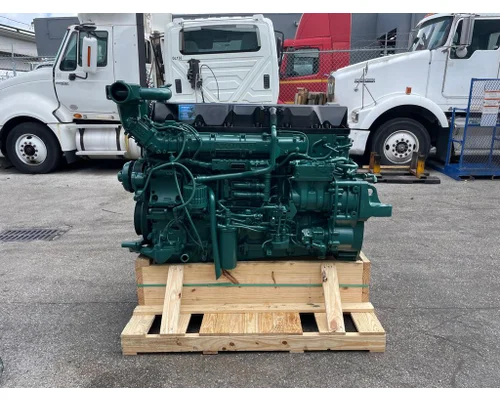 VOLVO D13 Engine Assembly