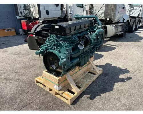 VOLVO D13 Engine Assembly