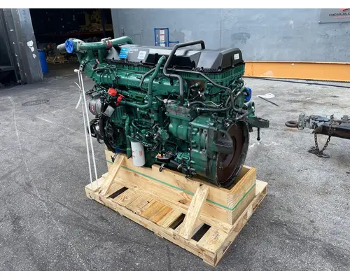 VOLVO D13 Engine Assembly