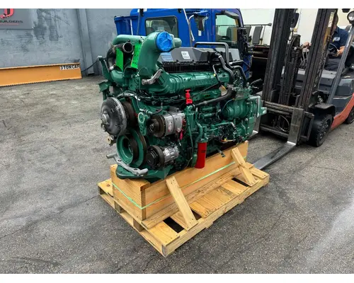 VOLVO D13 Engine Assembly