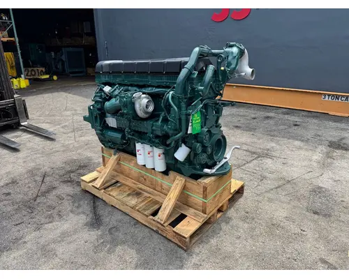 VOLVO D13 Engine Assembly