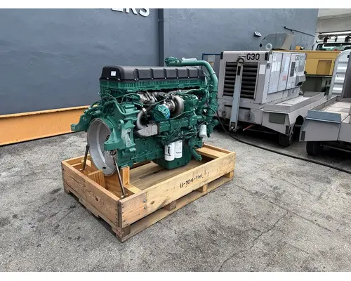 VOLVO D13 Engine Assembly