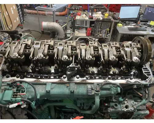 VOLVO D13 Engine Assembly