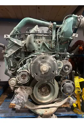 VOLVO D13 Engine Assembly