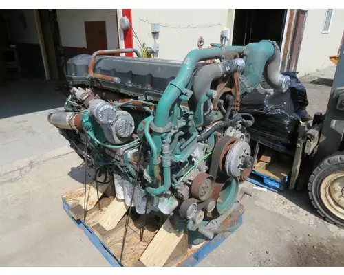 VOLVO D13 Engine Assembly