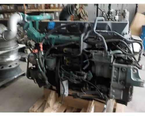 VOLVO D13 Engine Assembly