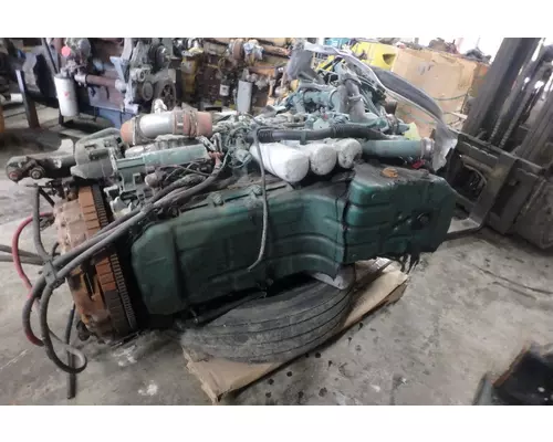 VOLVO D13 Engine Assembly