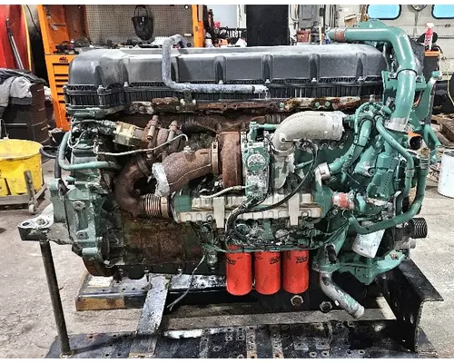 VOLVO D13 Engine Assembly