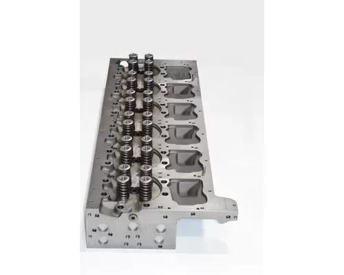 VOLVO D13 Engine Cylinder Head