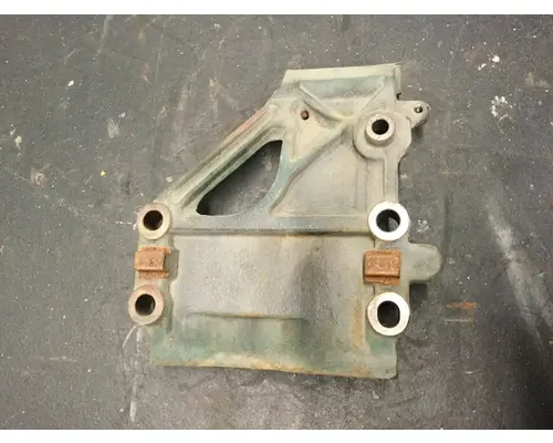 VOLVO D13 Engine Mounts