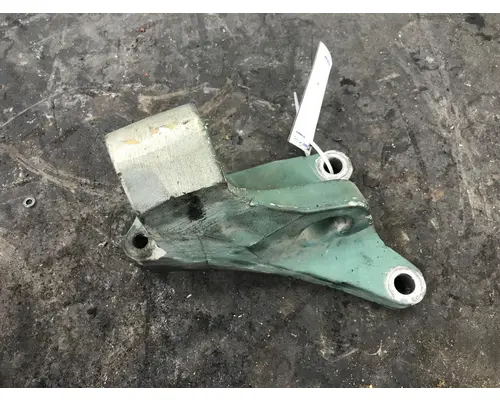 VOLVO D13 Engine Mounts