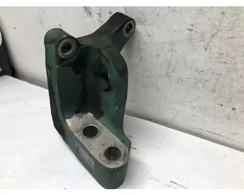 VOLVO D13 Engine Mounts