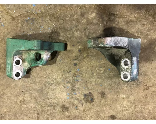 VOLVO D13 Engine Mounts