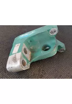 VOLVO D13 Engine Mounts