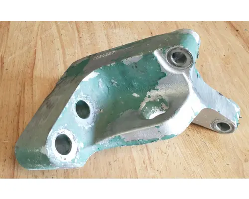 VOLVO D13 Engine Mounts