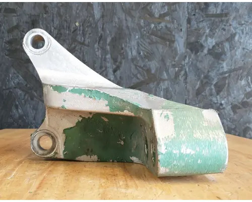 VOLVO D13 Engine Mounts