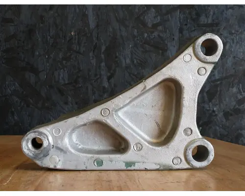 VOLVO D13 Engine Mounts