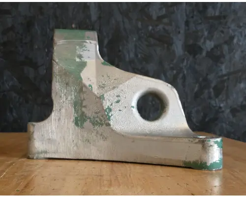 VOLVO D13 Engine Mounts