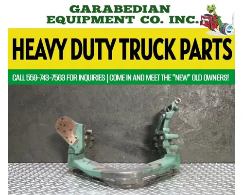 VOLVO D13 Engine Mounts