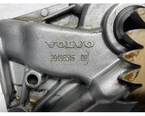 VOLVO D13 Engine Oil Pump