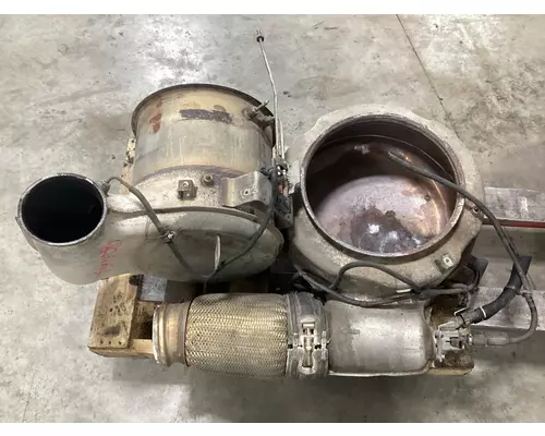 VOLVO D13 Exhaust DPF Assembly