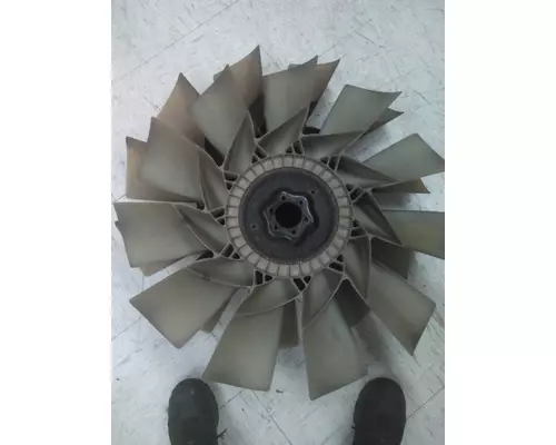 VOLVO D13 FAN COOLING