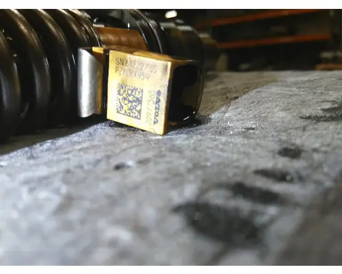 VOLVO D13 FUEL INJECTOR