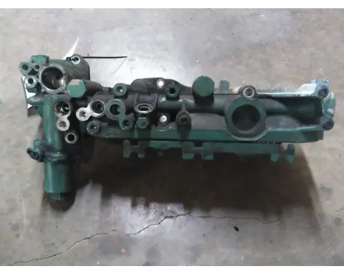 VOLVO D13 OIL FILTER HOUSING