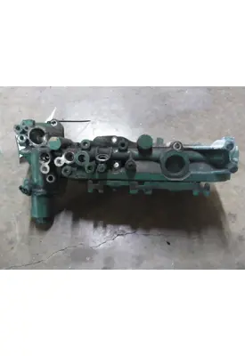 VOLVO D13 OIL FILTER HOUSING